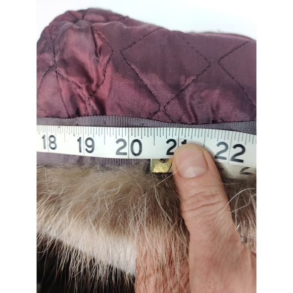 Excellent Vintage Creation Luna Montreal Racoon Fur Hat 20.50\